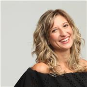 Madrelingua Italiano e livello avanzato inglese